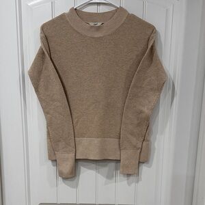Grayers Classic Beige Wool Crew Neck Sweater